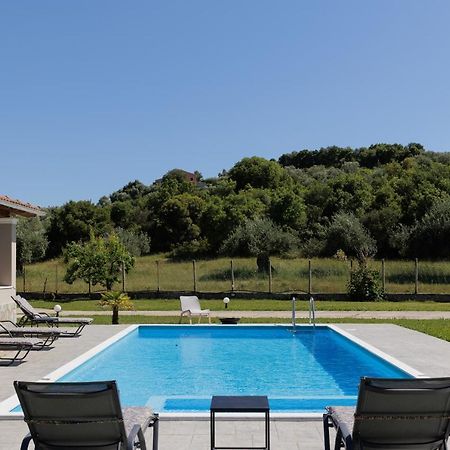 Kouramaditika Country Villa Verde - 2Floor Family Home מראה חיצוני תמונה