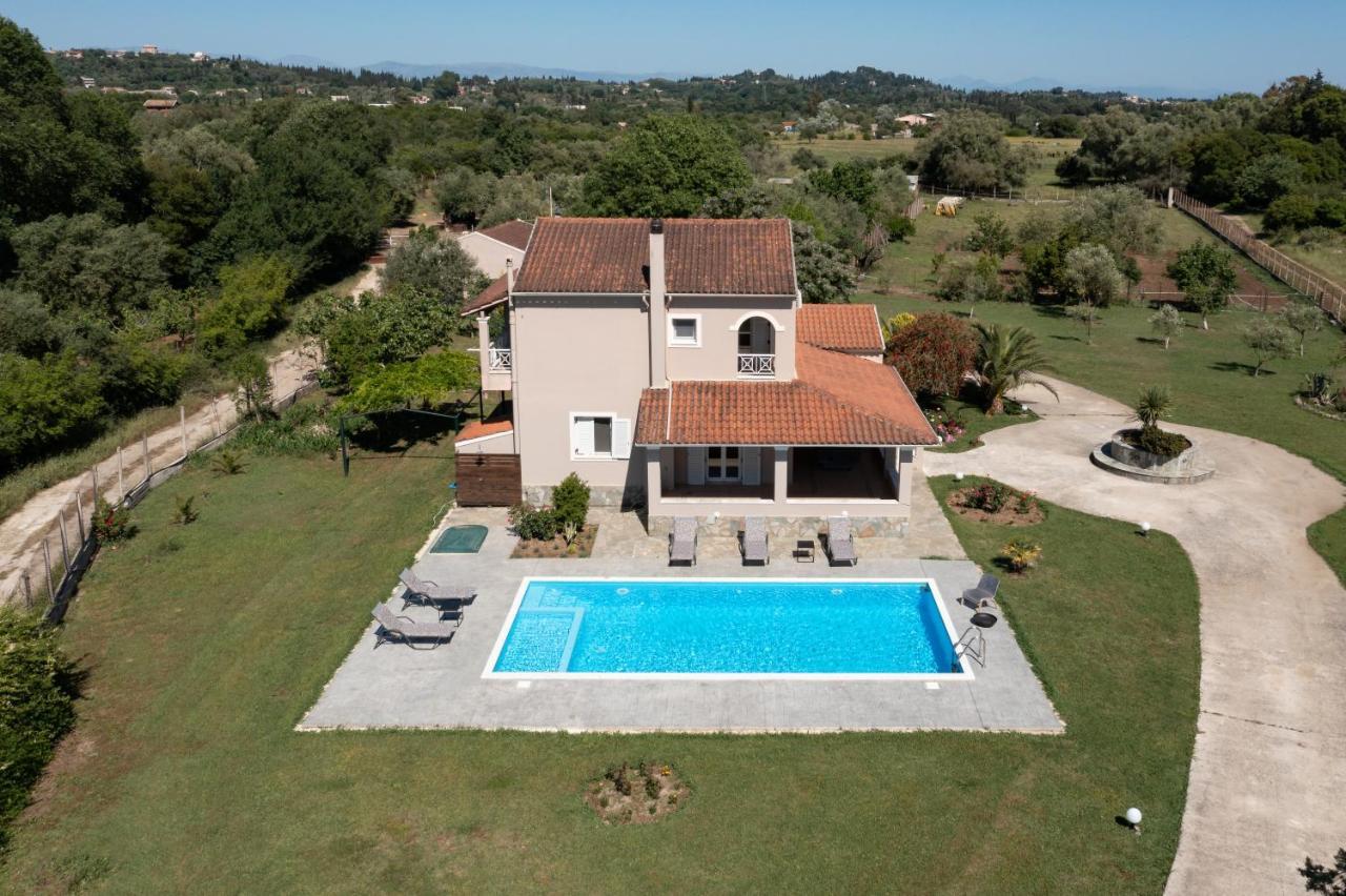 Kouramaditika Country Villa Verde - 2Floor Family Home מראה חיצוני תמונה